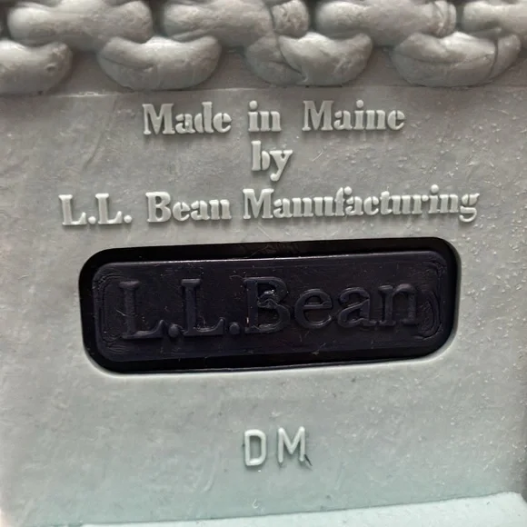 NWT - L.L. Bean Women’s 8” Navy Blue Bean Boots - Size 8 - Picture 5 of 7